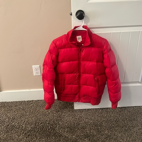 GAP Jackets & Blazers - GAP puffer coat